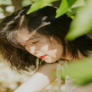 黄莉颖